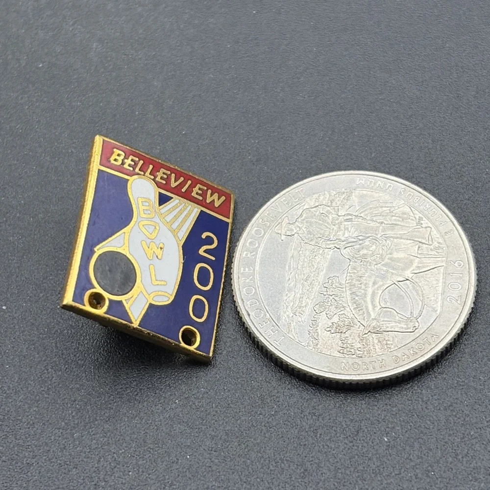 Belleview‎ Bowl Bowling 200 Award Lapel Hat Pin